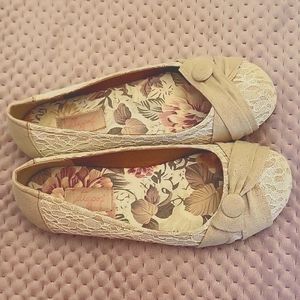Womens Flat shoes